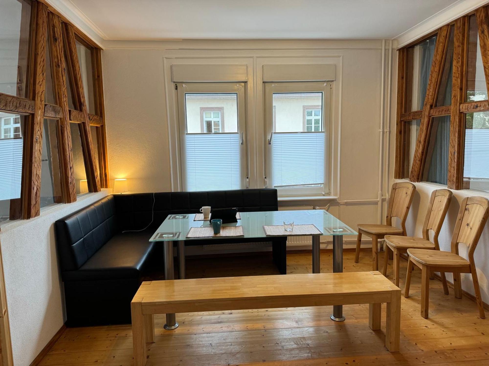 90Qm 4-Zimmer-Wohnung - Apartment Friedrichstrasse Vaihingen an der Enz Exterior photo